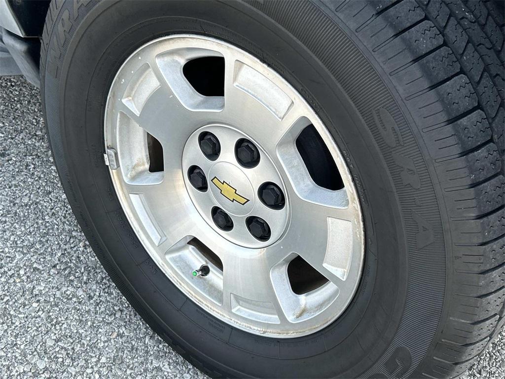 used 2013 Chevrolet Suburban car, priced at $10,981