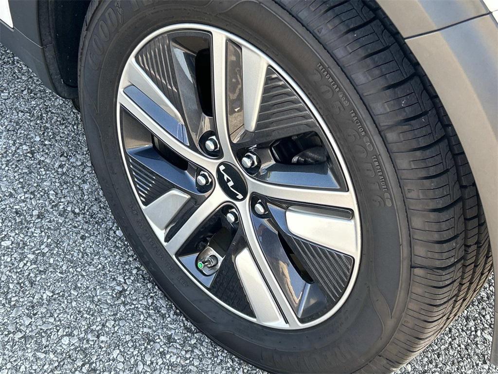 used 2022 Kia Niro car, priced at $19,994