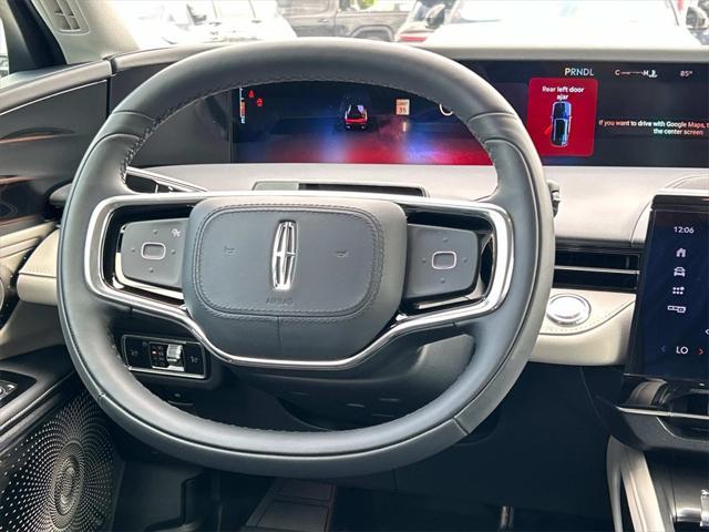 new 2025 Lincoln Nautilus car, priced at $67,000