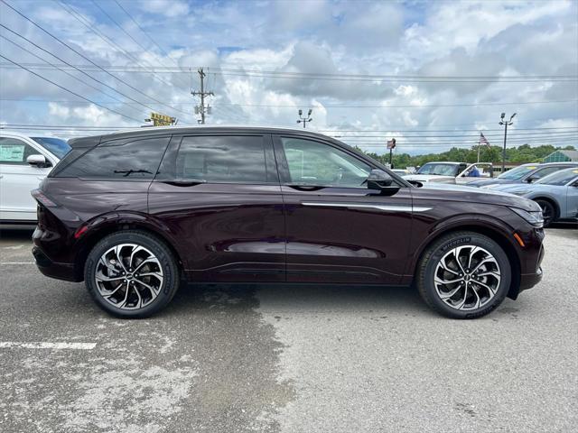 new 2025 Lincoln Nautilus car, priced at $67,000
