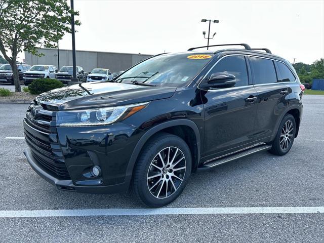 used 2018 Toyota Highlander car, priced at $24,981