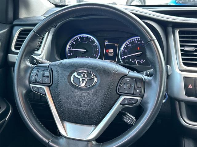 used 2018 Toyota Highlander car, priced at $24,981