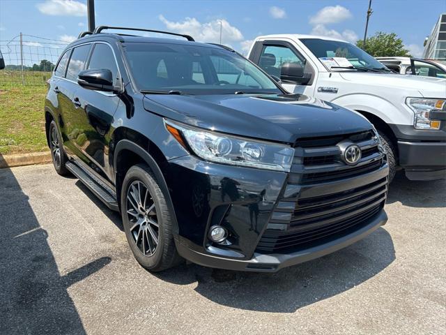used 2018 Toyota Highlander car, priced at $24,981