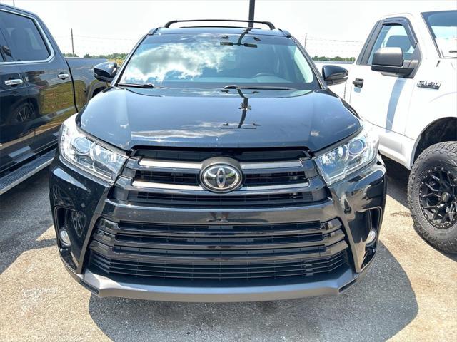 used 2018 Toyota Highlander car, priced at $24,981