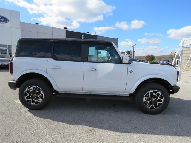 new 2024 Ford Bronco car, priced at $53,445