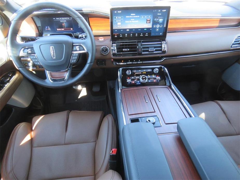 new 2024 Lincoln Navigator car, priced at $103,124