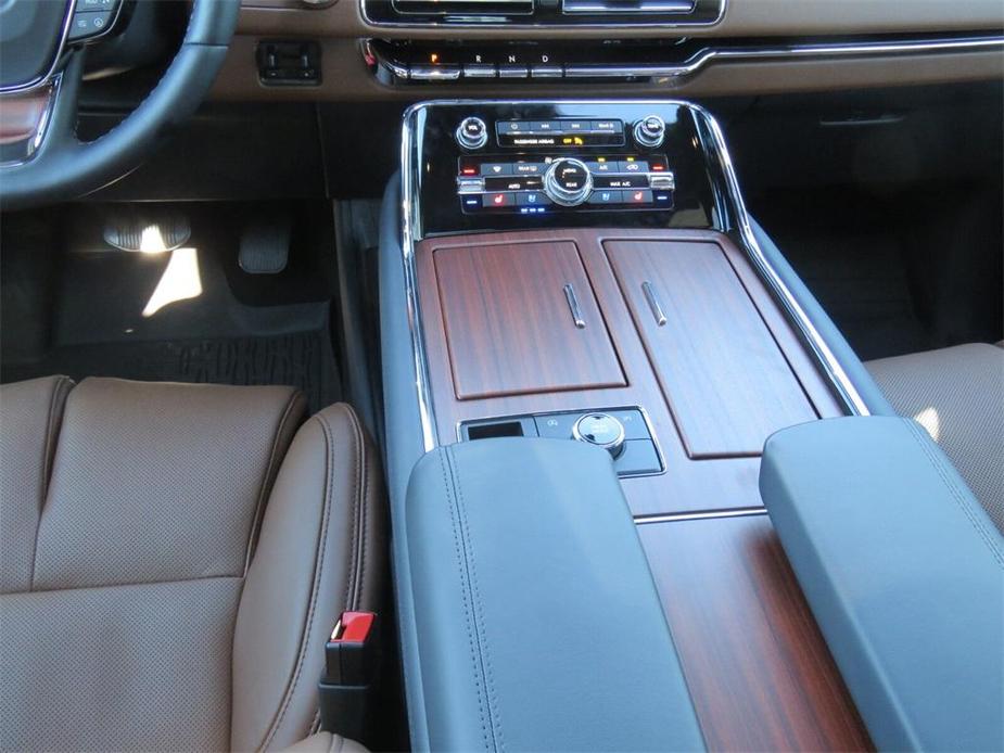 new 2024 Lincoln Navigator car, priced at $103,124