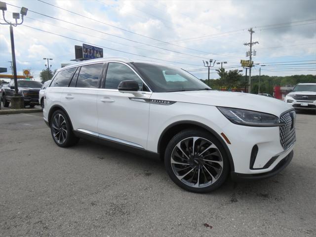 new 2025 Lincoln Aviator car, priced at $81,610