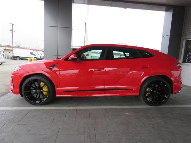 used 2022 Lamborghini Urus car, priced at $235,990
