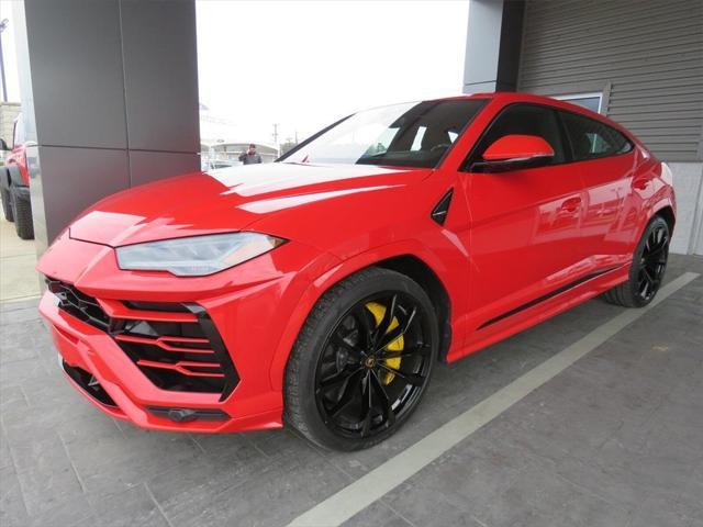 used 2022 Lamborghini Urus car, priced at $235,990
