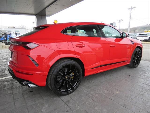 used 2022 Lamborghini Urus car, priced at $235,990