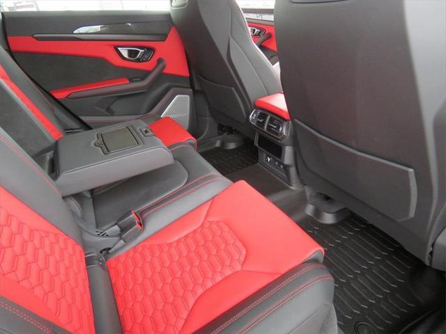 used 2022 Lamborghini Urus car, priced at $235,990