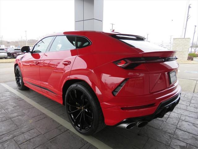 used 2022 Lamborghini Urus car, priced at $235,990
