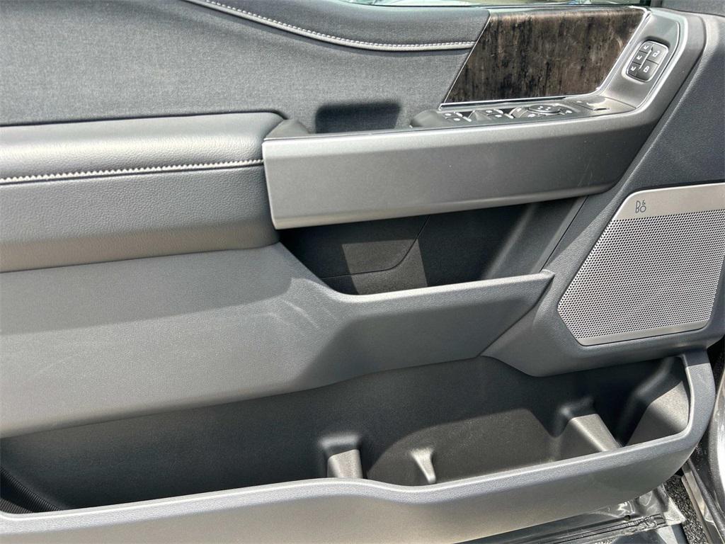 new 2025 Ford F-350 car, priced at $80,000