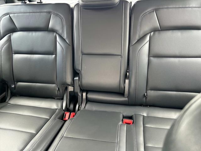 new 2025 Lincoln Navigator car, priced at $106,000