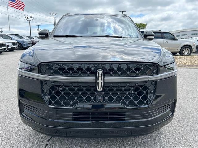 new 2025 Lincoln Navigator car, priced at $106,000