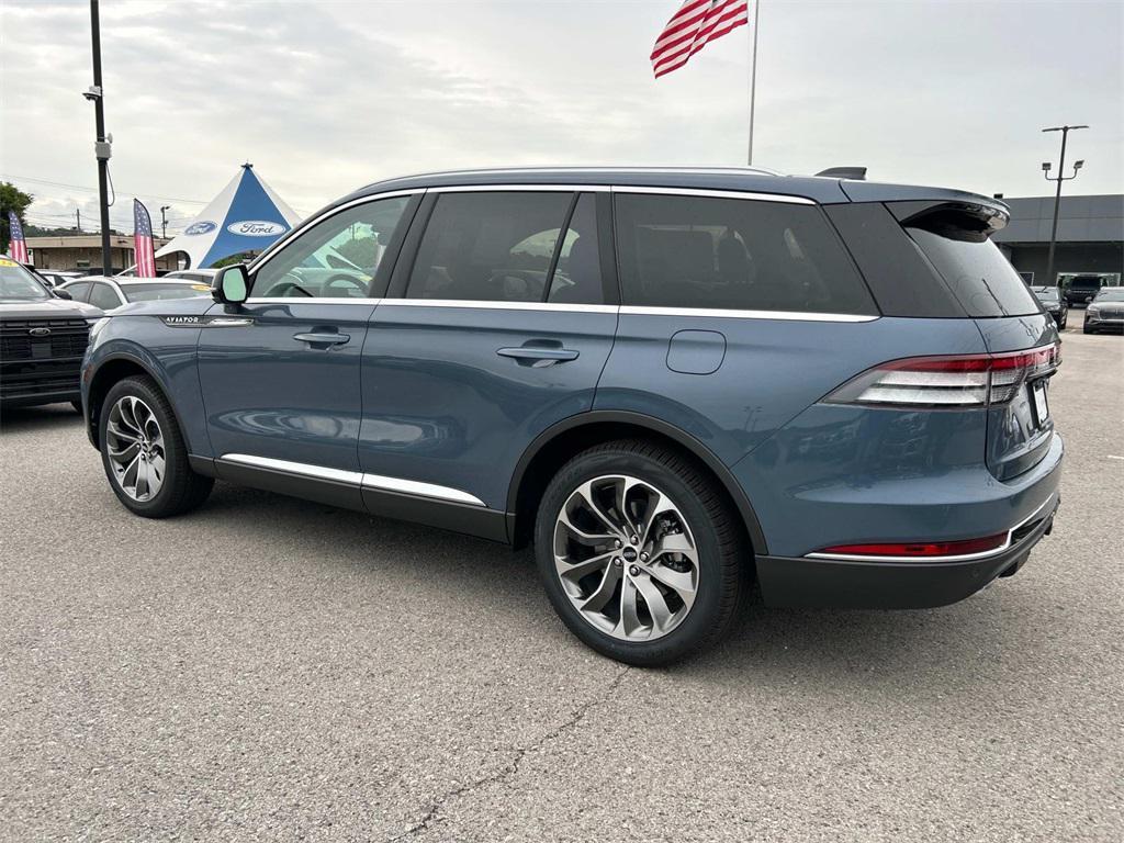 new 2025 Lincoln Aviator car, priced at $67,000