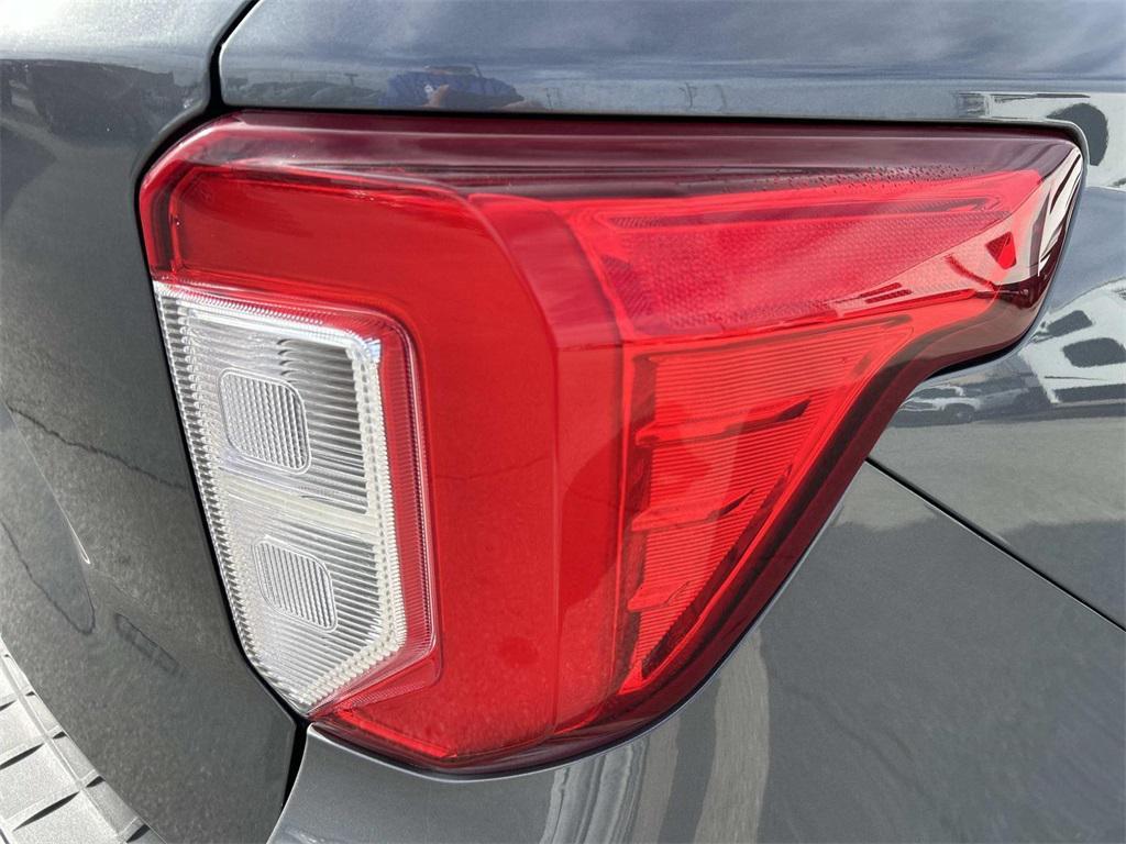 used 2022 Ford Explorer car, priced at $31,990