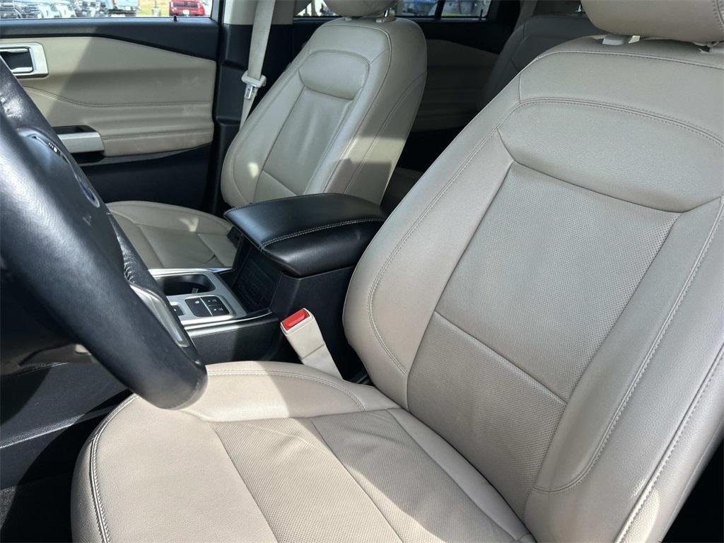 used 2022 Ford Explorer car, priced at $31,990