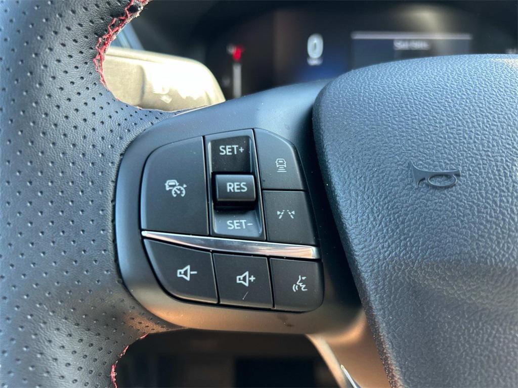 new 2025 Ford Escape car, priced at $33,800