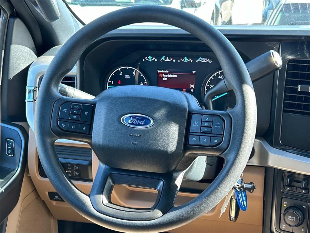 new 2025 Ford F-250 car, priced at $68,500