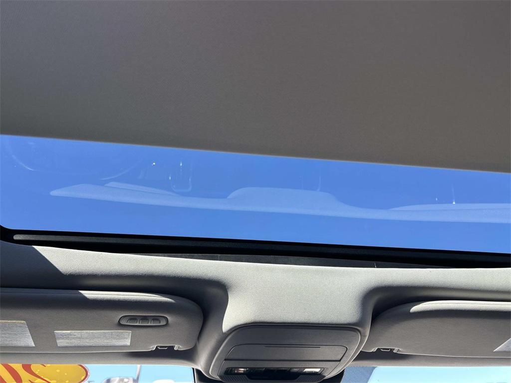 used 2025 Ford Expedition car, priced at $89,981