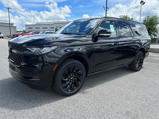 new 2025 Lincoln Navigator car, priced at $106,500