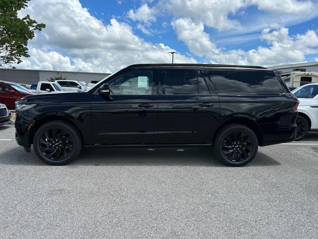 new 2025 Lincoln Navigator car, priced at $106,500