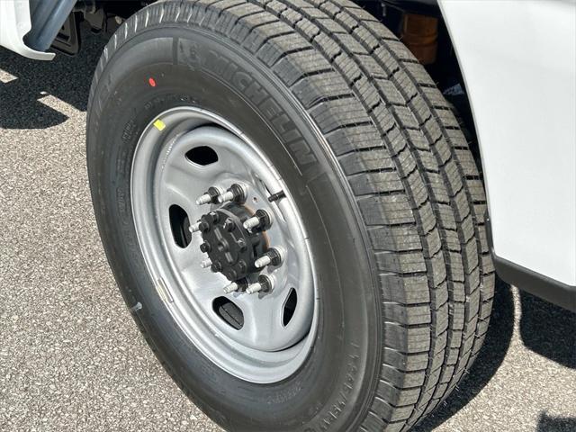new 2025 Ford F-250 car, priced at $70,045