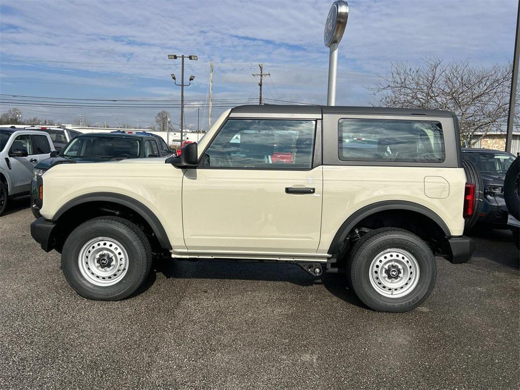 new 2025 Ford Bronco car, priced at $44,000