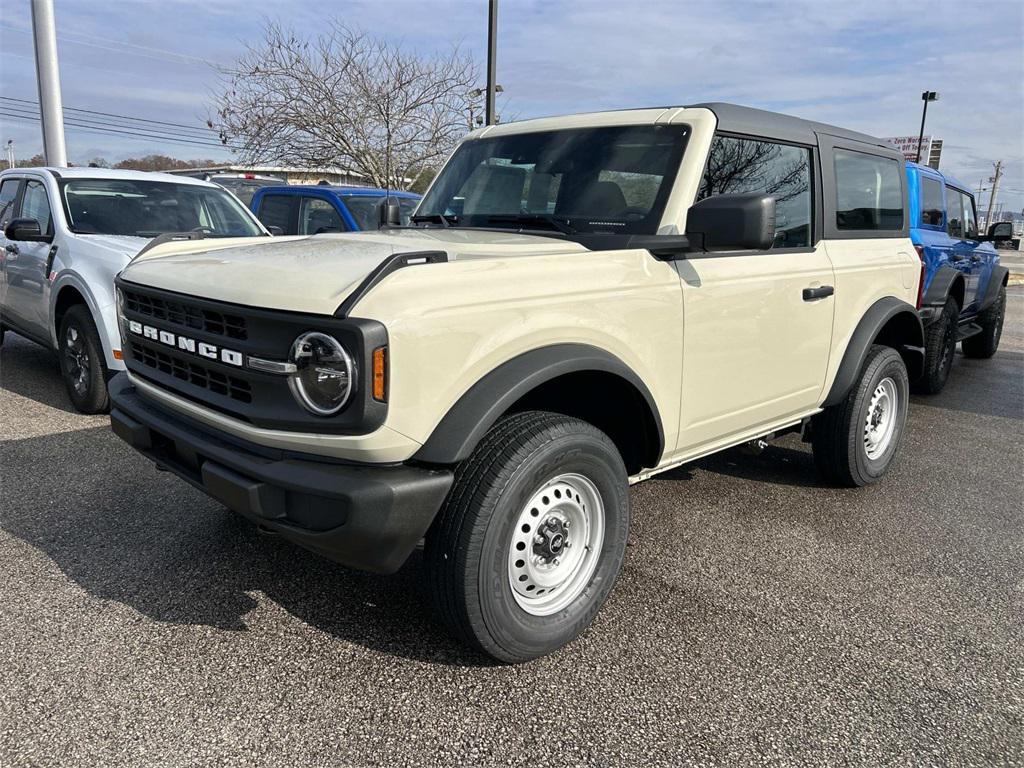 new 2025 Ford Bronco car, priced at $44,000