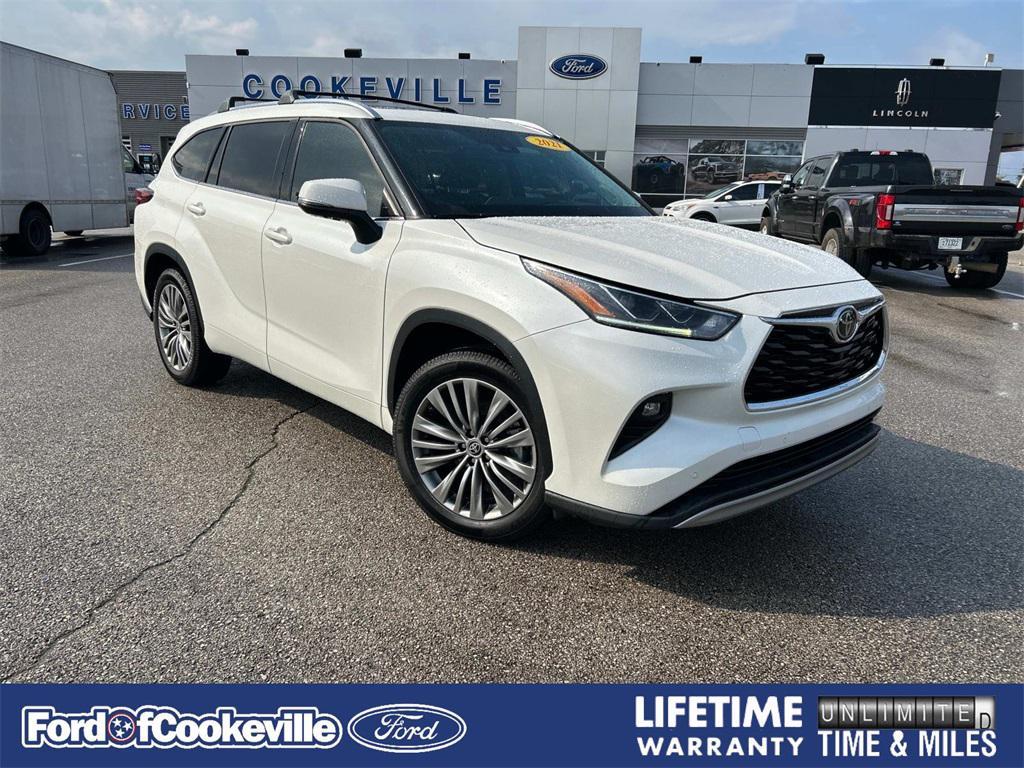 used 2021 Toyota Highlander car, priced at $35,981
