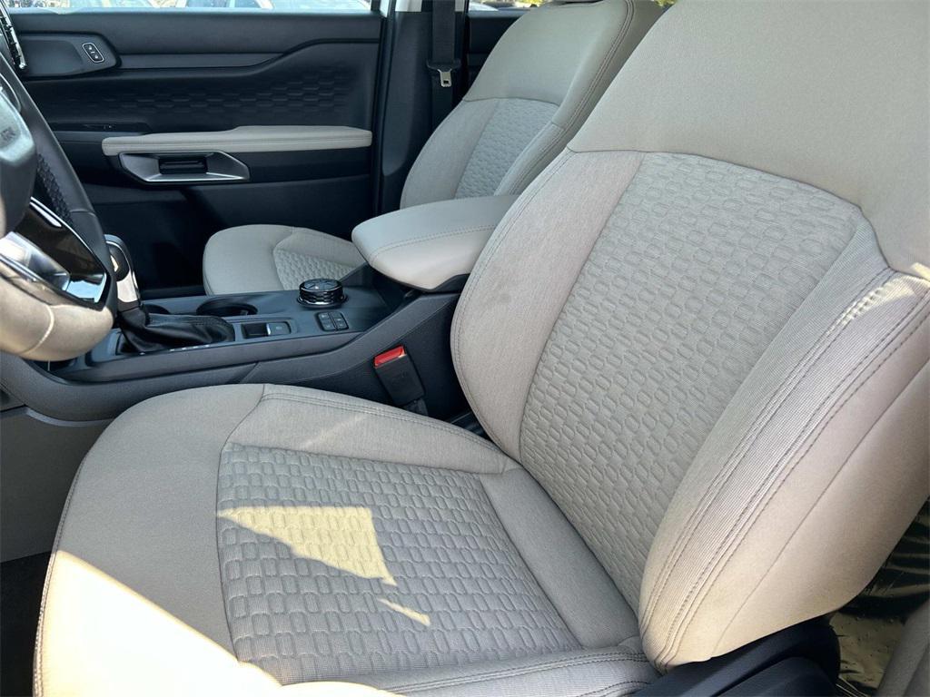 new 2025 Ford Ranger car, priced at $41,700