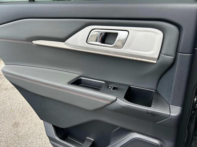 new 2025 Ford Explorer car, priced at $47,700