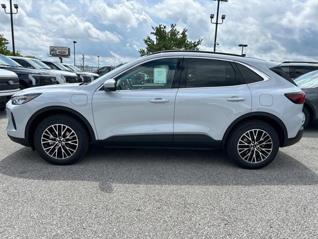 new 2025 Ford Escape PHEV car, priced at $37,984