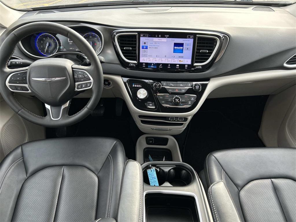 used 2024 Chrysler Pacifica car, priced at $33,481