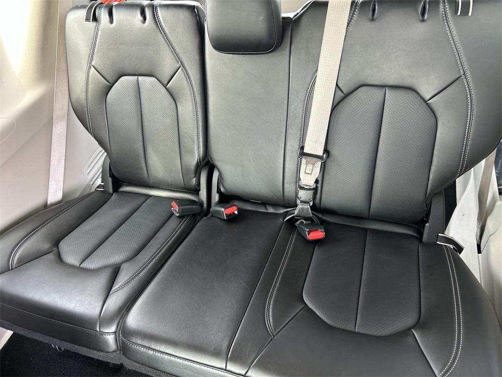 used 2024 Chrysler Pacifica car, priced at $33,481