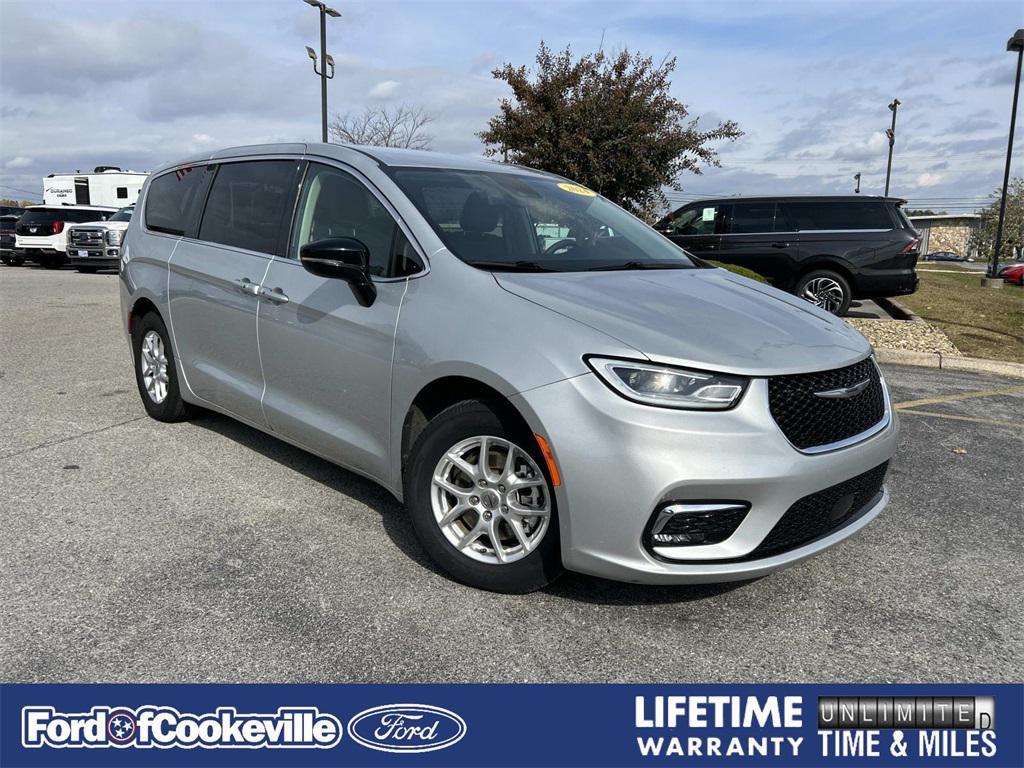 used 2024 Chrysler Pacifica car, priced at $33,481