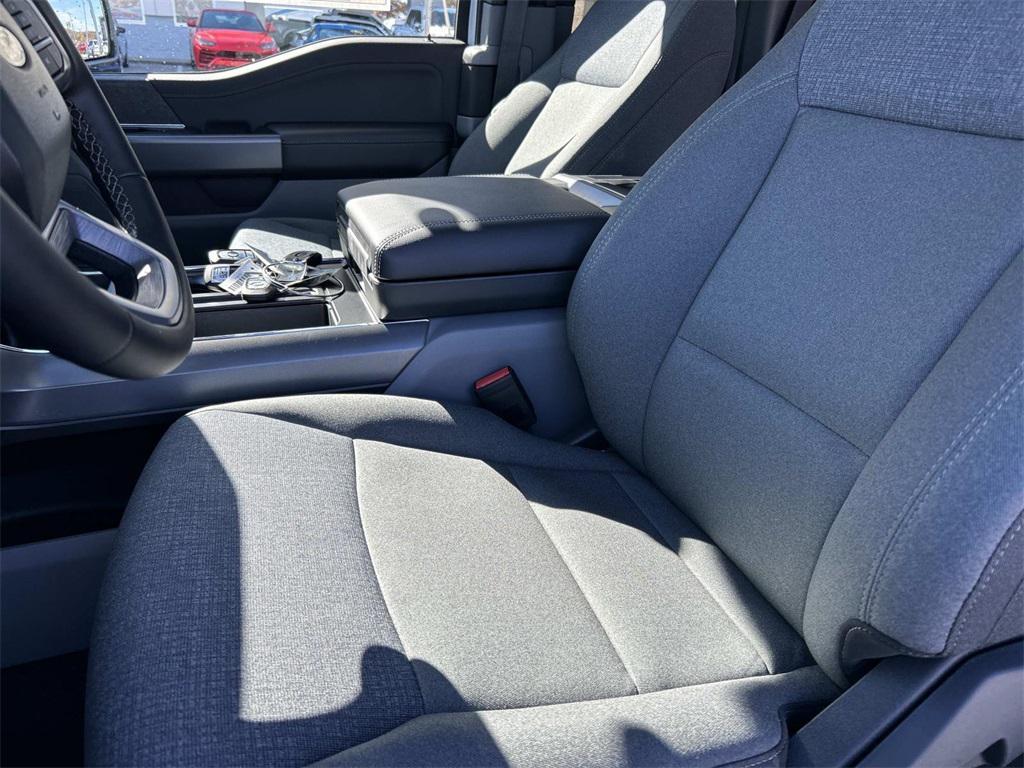 new 2025 Ford F-150 car, priced at $52,500