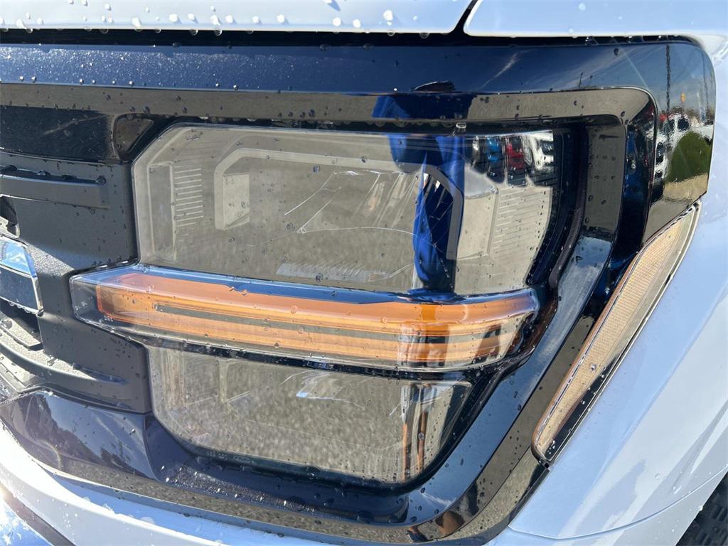 new 2025 Ford F-150 car, priced at $52,500