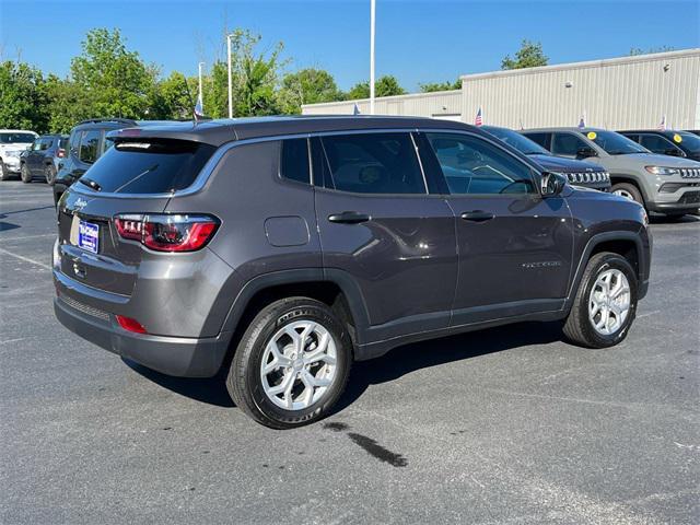 new 2024 Jeep Compass car, priced at $25,878