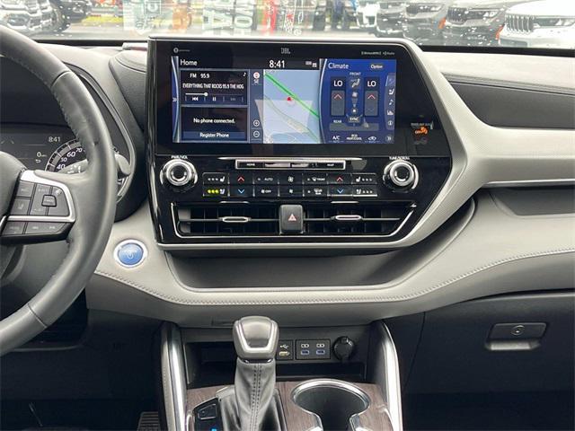 used 2022 Toyota Highlander Hybrid car, priced at $49,842