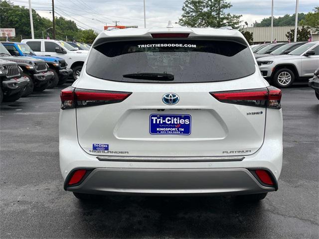 used 2022 Toyota Highlander Hybrid car, priced at $49,842
