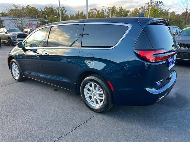 new 2025 Chrysler Pacifica car, priced at $43,140