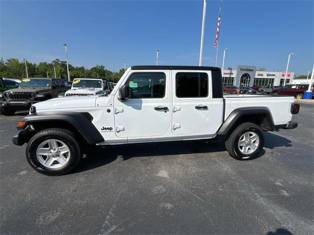 used 2023 Jeep Gladiator car, priced at $29,618