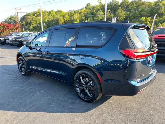 new 2024 Chrysler Pacifica car, priced at $53,997