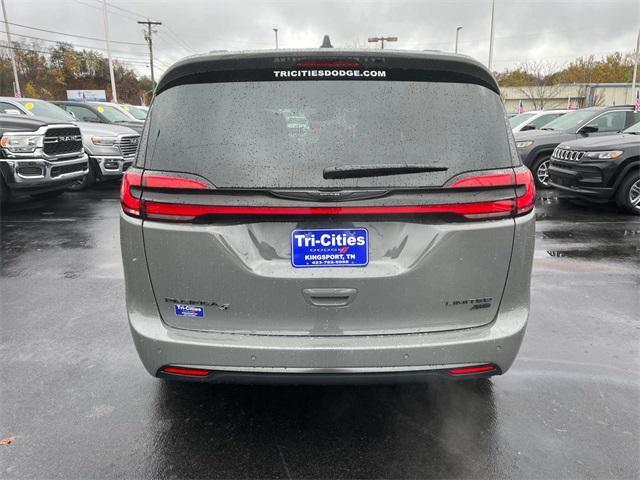 new 2025 Chrysler Pacifica car, priced at $52,635