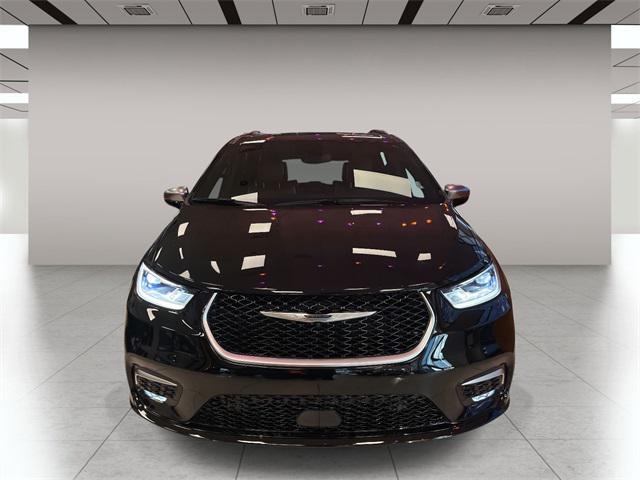 new 2026 Chrysler Pacifica car, priced at $57,530