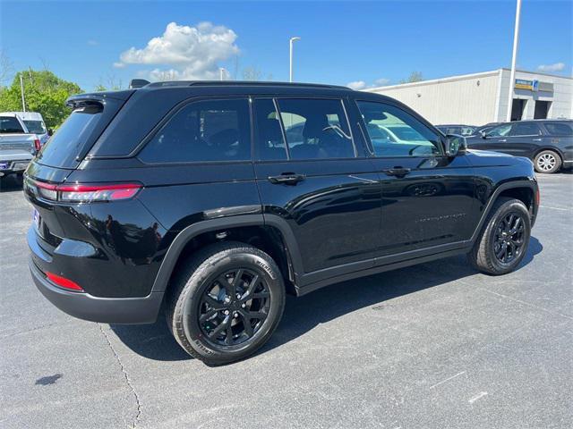 new 2024 Jeep Grand Cherokee car, priced at $45,504