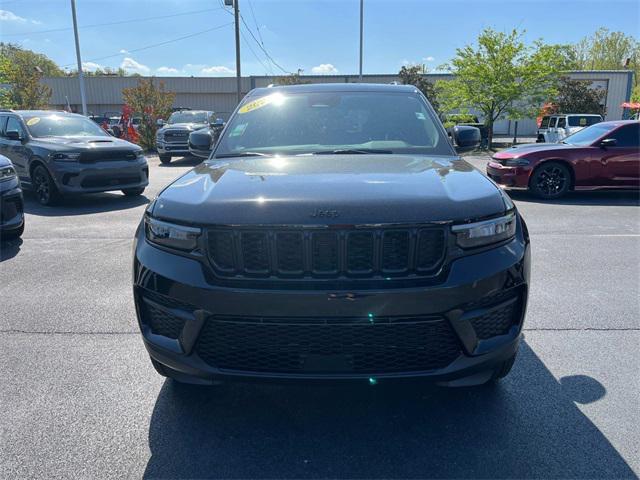 new 2024 Jeep Grand Cherokee car, priced at $45,504